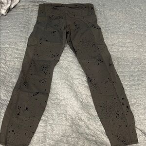 Army Green Splatter Print Leggings Vuori